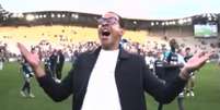 Rosenior foi cercado pelos jogadores do Strasbourg ap&oacute;s a provoca&ccedil;&atilde;o - Foto: Reprodu&ccedil;&atilde;o de v&iacute;deo / Jogada10