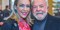 Foto publicada por Roberta Luchsinger em novembro de 2022 em que ela aparece ao lado de Lula.  Foto: @roberta.luchsinger/reprodução / Estadão