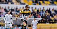 Rodrigo Fagundes, do Criciúma, durante partida contra o Goiás pela Série B. Foto: Heuler Andrey/DiaEsportivo/Alamy Live News