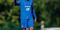 Kylian Mbappé pode ser baixa na seleção francesa para estreia na Liga das Nações - Foto: Reprodução / FFF / Jogada10