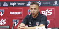 Foto: Rafinha em coletiva ( Rubens Chiri / S&atilde;o Paulo) / G&aacute;vea News