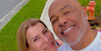 Rick e a esposa, Geralda Helena, no condomínio onde tinham casa em Orlando, nos EUA  Foto: Reprodução/Instagram