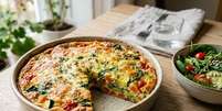 Quiche de legumes sem massa. Foto: SaúdeLAB