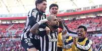 Vit&oacute;ria sobre o Remo fez Santos chegar a s&eacute;rie in&eacute;dita fora de casa na era dos pontos corridos &ndash;  Foto: Reinaldo Campos / Santos / Jogada10