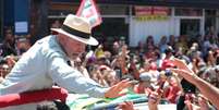 Lula intensifica agenda de rua na reta final do primeiro turno e faz corpo a corpo em SP  Foto: Felipe Rau/Estad&atilde;o / Estad&atilde;o