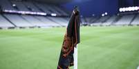 Bandeira do Corinthians em escanteio na Neo Qu&iacute;mica Arena - Foto: Alexandre Schneider/Getty Images / Esporte News Mundo