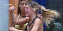 Ana Bruna aos prantos ap&oacute;s briga com S&eacute;rgio  Foto: Reprodu&ccedil;&atilde;o/Record