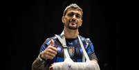 Arrascaeta fraturou o punho esquerdo e vai passar por cirurgia –  Foto: Chung Sung-Jun/Getty Images / Jogada10