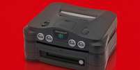 O Nintendo 64 tinha uma porta misteriosa embaixo que quase ningu&eacute;m usou  Foto: Reprodu&ccedil;&atilde;o