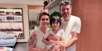 Influenciador Lito Sousa, a esposa, Mila Seidl, e o filho do casal, Malone  Foto: Reprodu&ccedil;&atilde;o/Redes Sociais