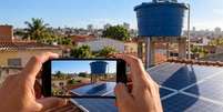Fotografias em hor&aacute;rios diferentes ajudaram a medir o impacto da sombra. Foto: Imagem gerada por intelig&ecirc;ncia artificial / Catraca Livre