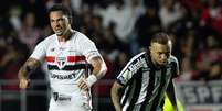 S&atilde;o Paulo e Santos se enfrentam por rodada adiada do Campeonato Brasileiro   Foto: JOISEL AMARAL/AGIF - AG&Ecirc;NCIA DE FOTOGRAFIA/ESTAD&Atilde;O CONTE&Uacute;DO