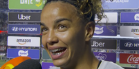Carlinha, goleira do São Paulo, após conquistar o Brasileirão Feminino  Foto: Reprodução/Globo