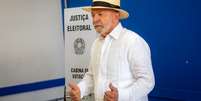 O presidente Luiz In&aacute;cio Lula da Silva vota na Escola Estadual Dr. Jo&atilde;o Firmino Correia de Ara&uacute;jo, em S&atilde;o Bernardo do Campo no ABC Paulista, na manh&atilde; deste domingo, 4 de outubro de 2026, no primeiro turno das elei&ccedil;&otilde;es.  Foto: MATHEUS P MACHADO/MODUSFOCUS/ESTAD&Atilde;O CONTE&Uacute;DO