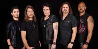Angra em 2026 com Al&iacute;rio Netto Foto: Tenho Mais Discos Que Amigos!