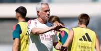 Foto: Antonio Villalba / Real Madrid - Legenda: Mourinho recorre ao Castilla diante dos desfalques na defesa do Real Madrid / Jogada10