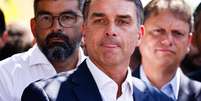 Fl&aacute;vio Bolsonaro (PL), candidato &agrave; presid&ecirc;ncia, em entrevista coletiva  Foto: WILTON JUNIOR/ESTAD&Atilde;O CONTE&Uacute;DO/ESTAD&Atilde;O CONTE&Uacute;DO / Estad&atilde;o