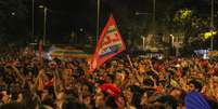 Estudantes fazem manifesta&ccedil;&atilde;o em S&atilde;o Paulo a favor da reelei&ccedil;&atilde;o de Lula (PT) nesta quinta-feira, 8  Foto: Gabriela Pereira/Enquadrar/Estad&atilde;o Conte&uacute;do