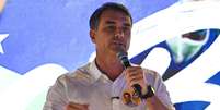 O candidato &agrave; Presid&ecirc;ncia da Rep&uacute;blica pelo PL, Fl&aacute;vio Bolsonaro, participa de almo&ccedil;o com prefeitos e vereadores no espa&ccedil;o de eventos Terra&ccedil;o Noti&ecirc;, localizado no Shopping Light, no centro de S&atilde;o Paulo (SP), na tarde deste domingo, 11 de outubro de 2026  Foto: ROBERTO SUNGI/ATO PRESS/ESTAD&Atilde;O CONTE&Uacute;DO