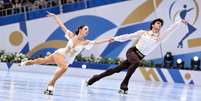 Atletas na Patinação Artística Foto: Imagem Destacada: Divulgação/Gerada por Inteligência Artificial / Woo! Magazine