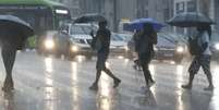 Chuva intensa em S&atilde;o Paulo causa alagamentos, inunda o Terminal Bandeira e afeta o metr&ocirc;  Foto: Paulo Pinto / Ag&ecirc;ncia Brasil / Perfil Brasil