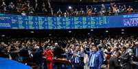 No segundo turno de delibera&ccedil;&otilde;es, o placar manteve o mesmo resultado expressivo de 75 votos a favor e o &uacute;nico voto contr&aacute;rio de Hamilton Mour&atilde;o  Foto: Carlos Moura/Ag&ecirc;ncia Senado / Perfil Brasil