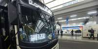 Ônibus indicando tarifa zero no terminal urbano de São Caetano do Sul, região metropolitana de São Paulo  Foto: Taba Benedicto/ Estadão / Estadão