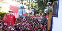 Apoiadores de Lula (PT) se reúnem em ato em Olinda (PE) com agremiações de frevo   Foto: Pedro de Paula/Código19/Estadão Conteúdo
