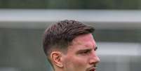 Foto: Cédric em treino pelo São Paulo ( Erico Leonan / São Paulo) / Gávea News