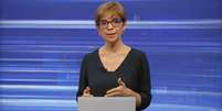 Renata Lo Prete ganhou reconhecimento na imprensa e nas redes sociais pela condu&ccedil;&atilde;o da segunda rodada de entrevistas com candidatos &agrave; Presid&ecirc;ncia na Globo  Foto: Reprodu&ccedil;&atilde;o/TV