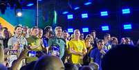 O candidato a presidente Fl&aacute;vio Bolsonaro participou de ato de campanha em Guarulhos (SP) nesta quarta-feira, 21  Foto: Adrielle Farias/Terra