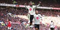 Tavernier domina a bola para o Bournemouth e recebe a marca&ccedil;&atilde;o de&nbsp; Tielemans. Foi dele o segundo gol do seu time. Foto: Dan Istitene/Getty Images / Jogada10