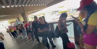 Eleitores compartilharam imagens da rodoviária de Aracaju lotada na manhã deste domingo, 25  Foto: Reprodução