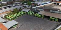 Garagem de &ocirc;nibus em Teresina (PI) com v&aacute;rios ve&iacute;culos parados; foto seria deste domingo, 25  Foto: Divulga&ccedil;&atilde;o / PT