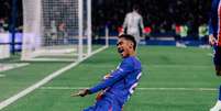 Jogo entre PSG e Lyon foi bastante disputado no Parque dos Príncipes - Foto: Divulgação / PSG / Jogada10