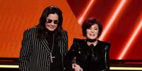 Ozzy e Sharon Osbourne em 2020 Foto: Kevin Winter/Getty Images / Rolling Stone Brasil