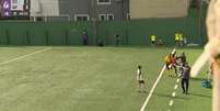 O lance ocorreu aos 49 minutos do segundo tempo. Foto: Reprodu&ccedil;&atilde;o/ Federa&ccedil;&atilde;o Paranaense de Futebol via YouTube / Estad&atilde;o