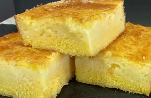 Bolo de fubá cremoso, o "brownie da roça", sem trigo