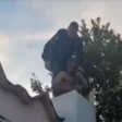 Homem é preso após ficar entalado em chaminé ao tentar invadir casa no PR