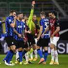 Ibra marca e é expulso, Inter vira sobre Milan e vai à semi