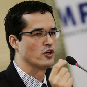 Deltan critica postura de Aras e se arrepende por PowerPoint