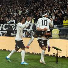 Brasileirão: Corinthians joga mal, mas é salvo no fim por golaço de Labyad em retorno de Memphis