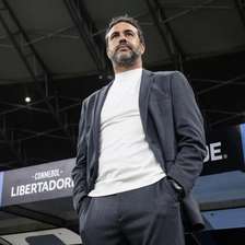 Artur Jorge define atuação do Cruzeiro como "espetáculo" após classificação