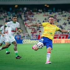 América-MG surpreende, goleia o Fortaleza e vence a primeira na Série B