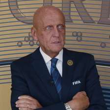 Após polêmicas, chefe de arbitragem da Fifa: "Não somos influenciados por ninguém"