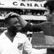 Morre Antonio Rattín, lenda do Boca Juniors e ex-capitão da Argentina, aos 89 anos