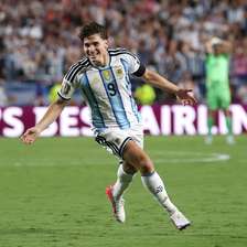 Autor de um belo gol contra a Suíça nesta noite, Julian Álvarez fala sobre gol e resultado da partida