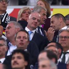 UEFA articula candidatura para enfrentar Infantino na eleição da Fifa