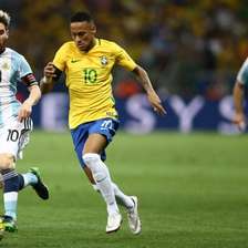 Gols, decepções e a Copa: veja o retrospecto de Messi contra as principais seleções