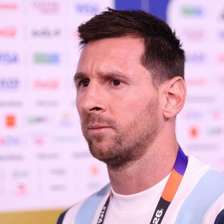 Messi sofre forte pressão na web por posicionamento antirracismo; entenda